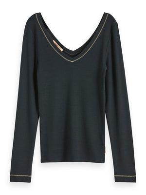 Long Sleeved V-Neck Fitted Tee